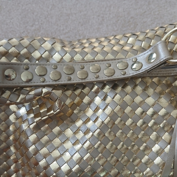 Bisou Bisou Michele Bohbot Metallic Gold Woven Weave Hobo Purse Handbag Y2K GUC - Picture 2 of 8